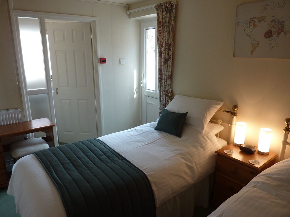 Fernleigh Guest House Линтон Экстерьер фото